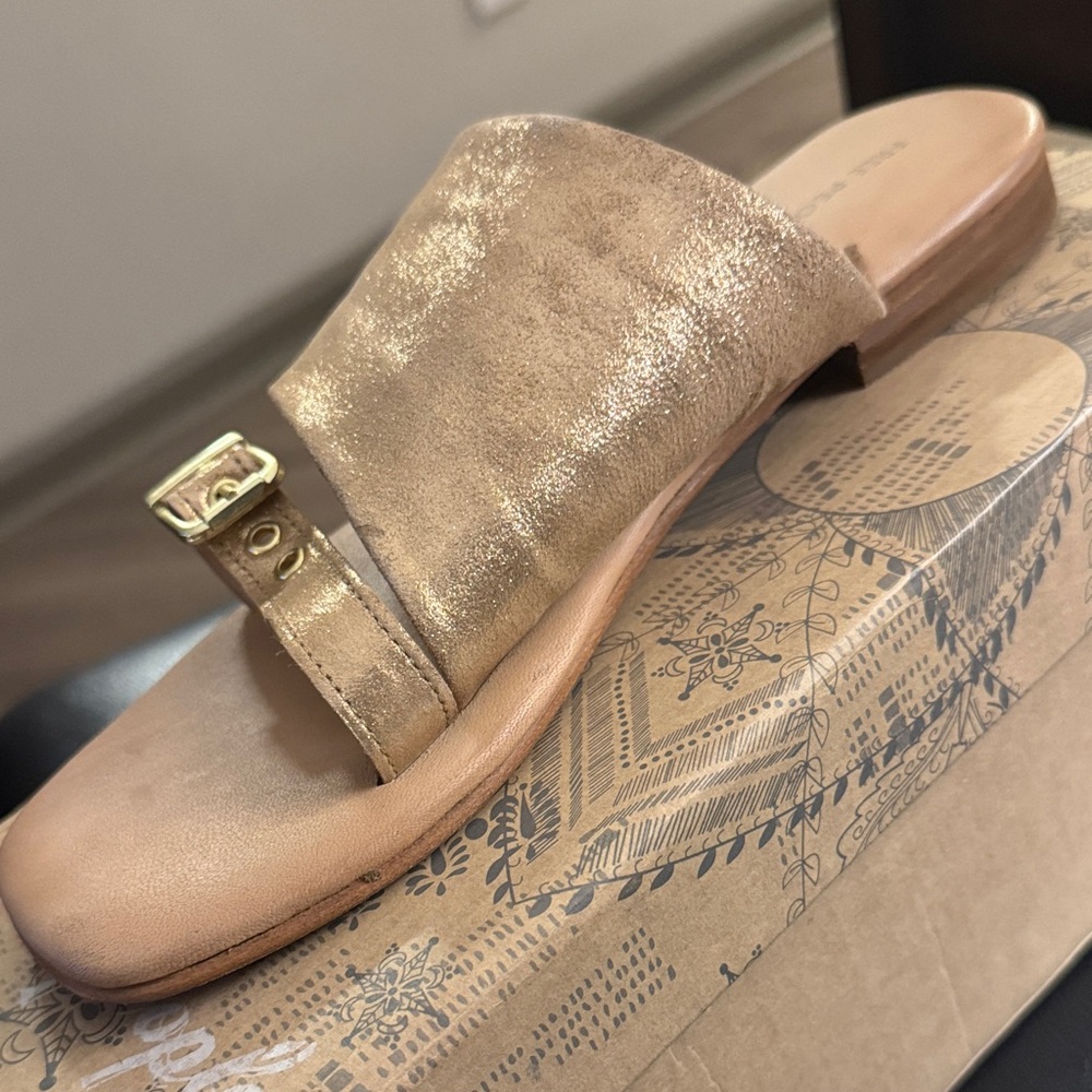 Mila Minimal Flat Sandal - Rose Gold | Free People  ❣️Size 7 - Picture 6 of 16
